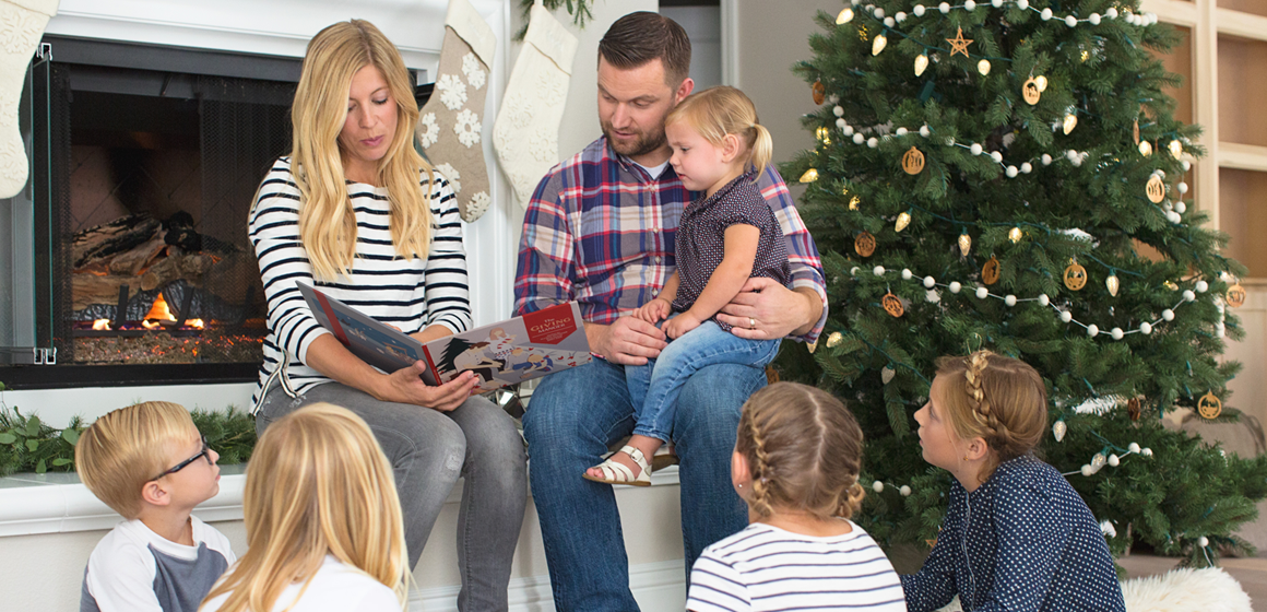 The Giving Manger is a new family Christmas tradition that helps kids focus on what they can give through acts of kindness.  Fill up your manger with pieces of straw for every kind deed and make a soft bed for baby Jesus when he arrives on Christmas day.